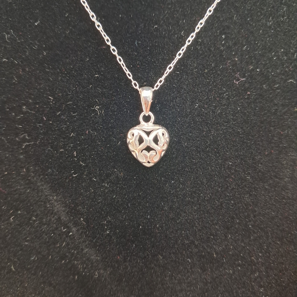 Sterling‎ Silver Curly Heart Necklace 17 Inches adjustable
